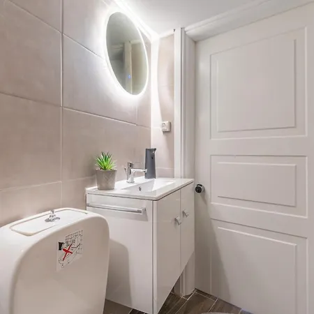 Apartment Utopia