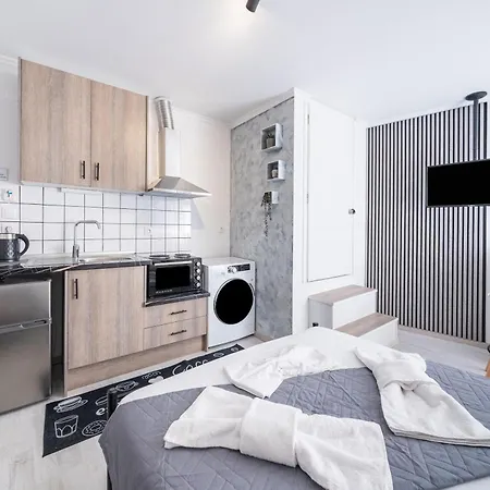 Utopia Apartment *